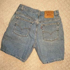 LEVIS SHORTS